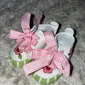 Size 1 lil tootsies Pink and Green Floral baby girl runner Shoes gingham/plaid